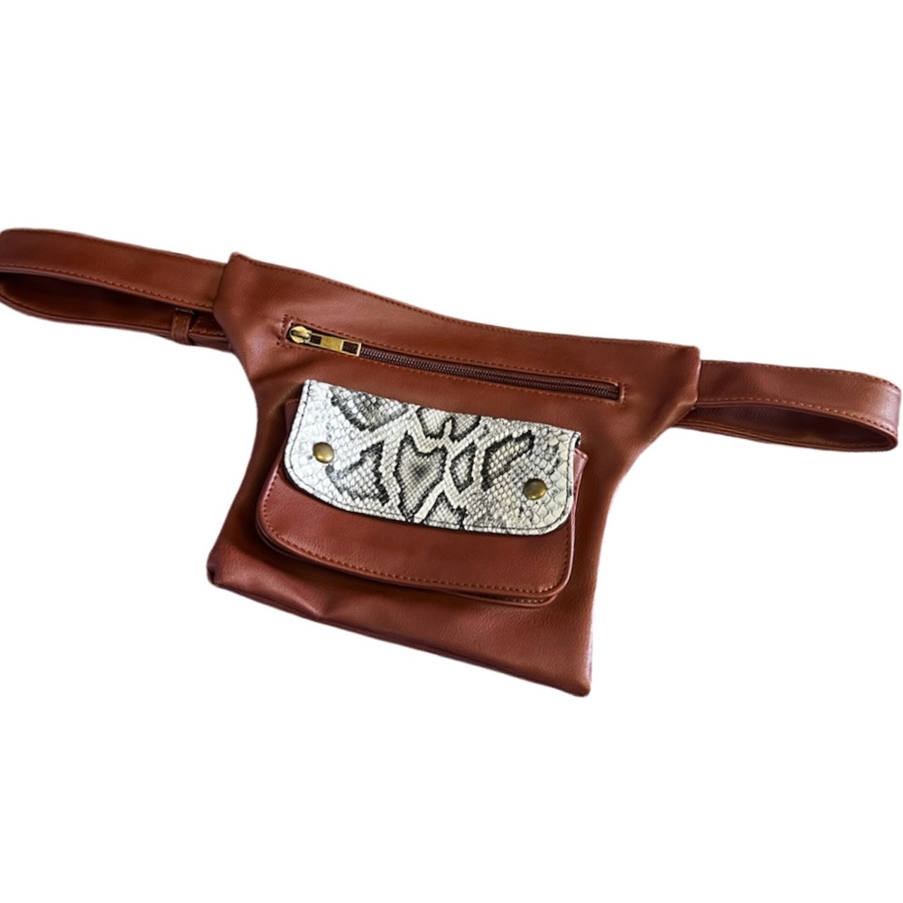Badiya Brown Faux Leather Snakeskin FannyPack Bag Purse Buckle Strap